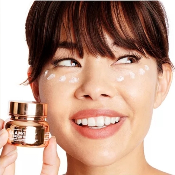 GLAMGLOW | BRIGHTEYES Illuminating Anti-Fatigue Eye Cream - Picture 7 of 12
